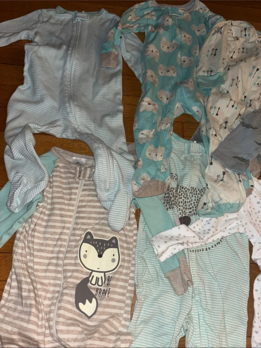 7 Baby Onesies Footed Sleepers — Mint, Light Blue & White Mix 6-9months